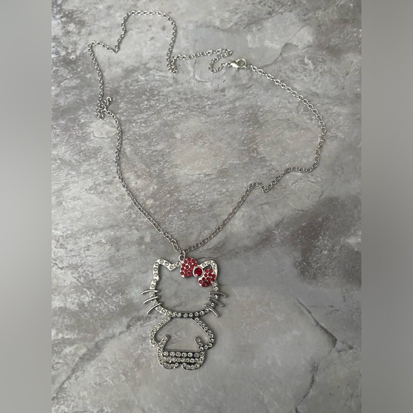 NWOT Hello Kitty necklace - Picture 5 of 5